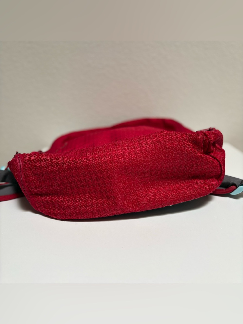 Dakine Red Everyday Compact Backpack - Picture 3 of 9